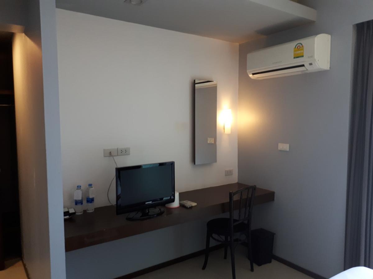 At One Inn Hualampong Bangkok Dış mekan fotoğraf