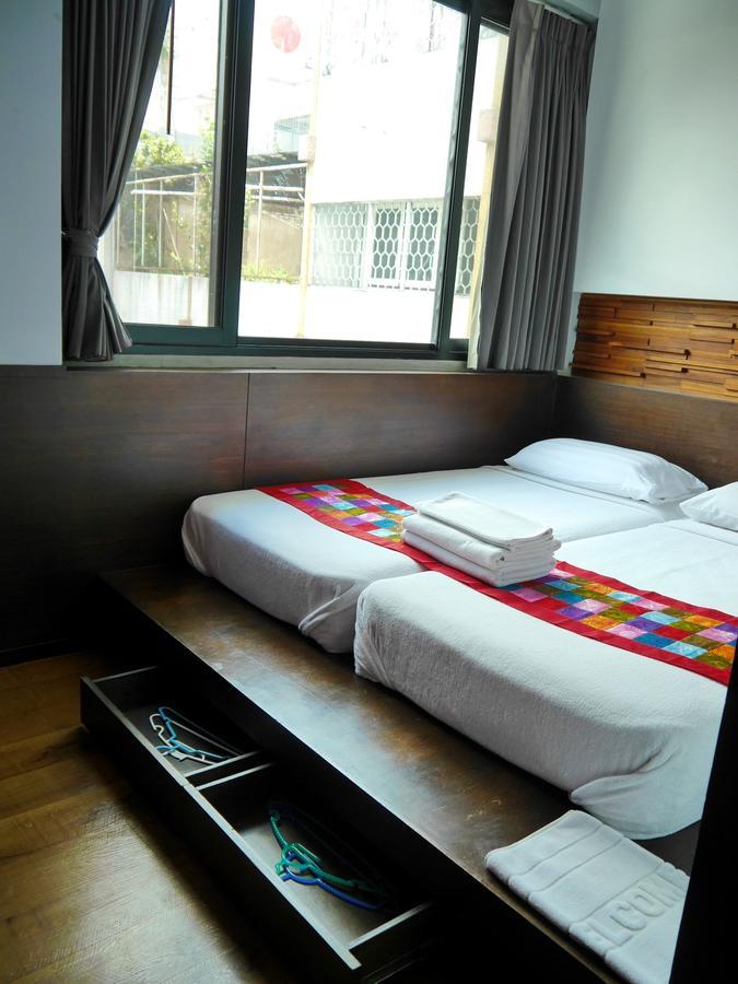 At One Inn Hualampong Bangkok Dış mekan fotoğraf