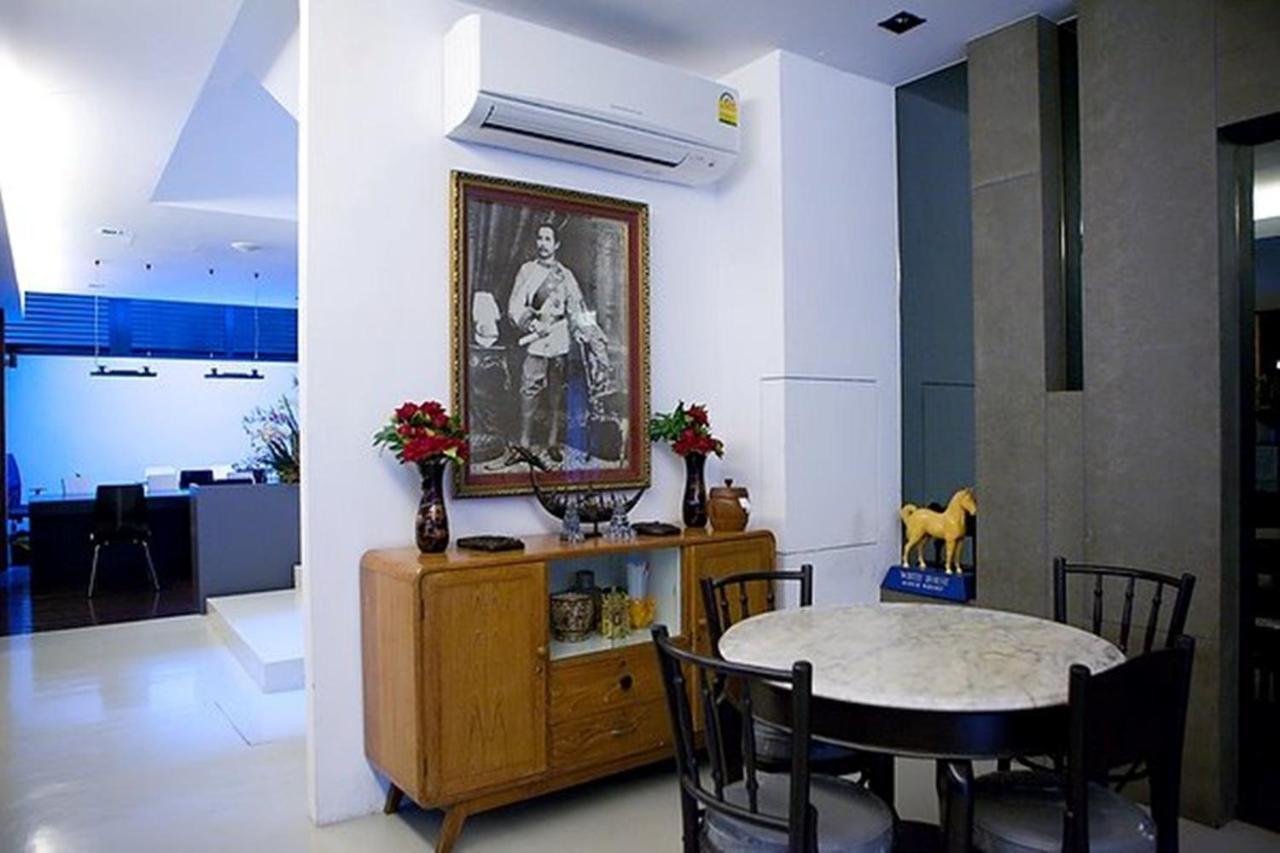 At One Inn Hualampong Bangkok Dış mekan fotoğraf