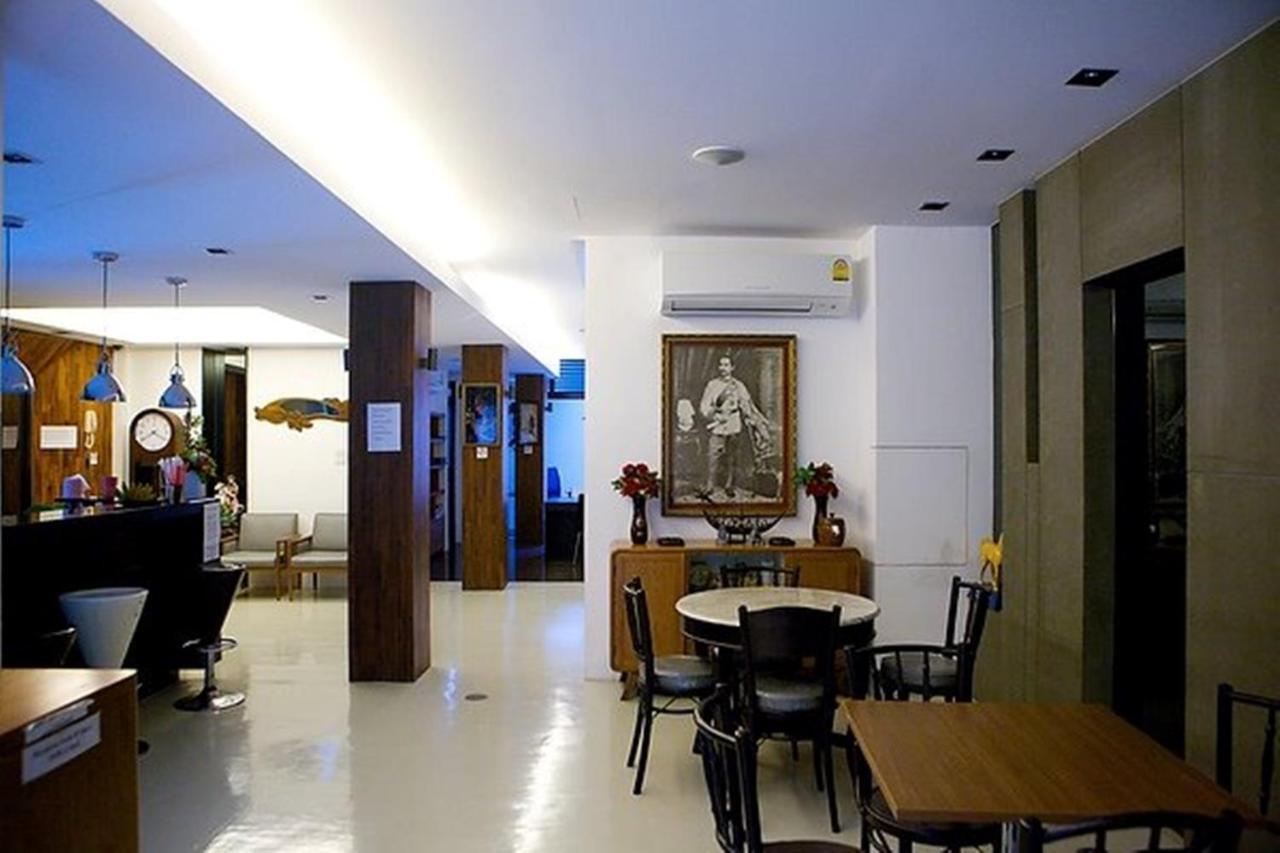At One Inn Hualampong Bangkok Dış mekan fotoğraf